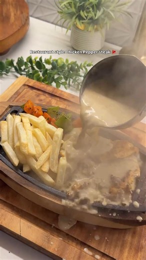 How to Make Restaurant-Style Chicken Pepper Steak at Home!🥩 #chickensteakrecipe #homemade
