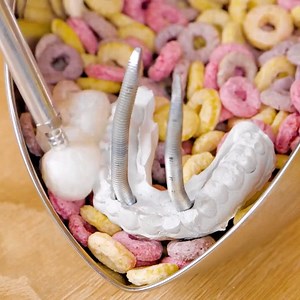 10M views · 10K reactions | Master made a giant snake sculpture in an unusual way! | 5-Minute MAGIC | Facebook