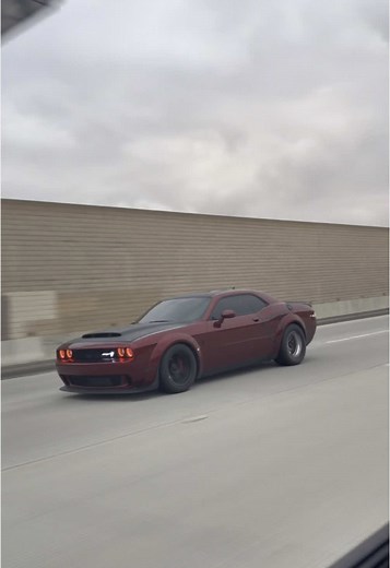 Experiencing the Hellcat Whine with Supercharger Sounds