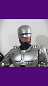 Schau dir an, wie RoboCop aussieht, wenn du ihn fertig gebaut hast! 🤖🔥 @chriscollection_, das hast du toll gemacht. Wir lieben es! 😎⁣ ⁣ 📸 Du kannst auch deine Fortschritte mit uns teilen! 👀 Poste einfach ein Foto oder Video, markiere uns und benutze den Hashtag: #myfancollection.⁣ ⁣ ⁣ #fanhome #myfancollection #hobby #scalemodel #modelle #sammler #robocop #cyborg #robot #gerechtigkeit #actionkino #paulverhoeven | Fanhome
