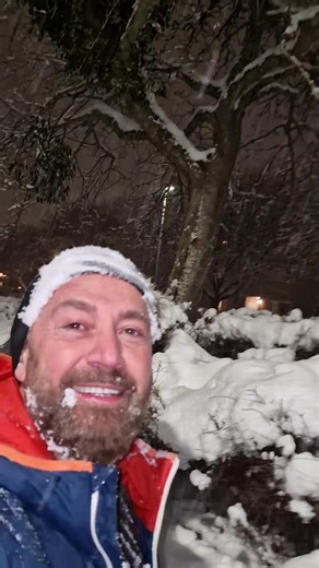 Creating Unique Snow Face Prints for Winter Fun