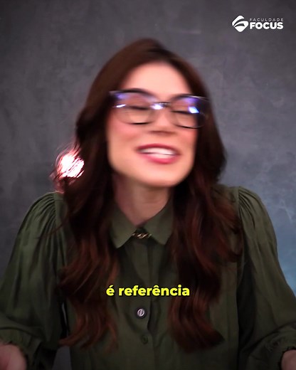 Venha estudar na Faculdade Focus! ✅ Aulas ao vivo online, com 2...