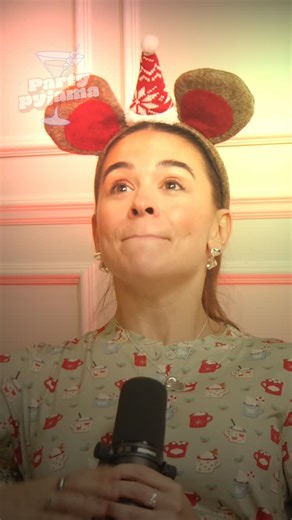 Party Pyjama on Instagram: "Cette semaine, C’est le temps des fêtes et on s’est permis d’être festifs, juste nous deux, dans notre SPECIAL NOEL! 👉 Épisode disponible dès maintenant ! Merci à notre partenaire pour son soutien: @popunderwear"