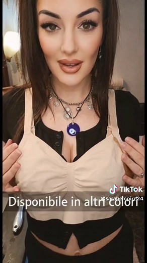 Reggiseno senza ferretto che sostiene davvero | disponibile in altri colori Copertura completa, spalline regolabili, tessuto leggero e linea liscia sotto i vestiti. Disponibile anche in altri colori. Guarda bene i dettagli nel video e clicca sul link per acquistare. #tiktokshopitalia #reggiseno #lingerie #fashionfinds #musthave