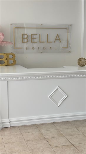 Our biggest sale of the year is almost here!! Boxing week at Bella Bridal is December 27th&28th by appointment only❤️ 25% off all in stock evening wear this includes prom, mothers, bridesmaids, grade 8 grad and more get 15% off when you place a new order on everything storewide! This deal is too good to miss we have limited availability book an appointment to secure your spot, link in bio | Bella Bridal