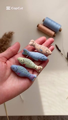 Sardine Sewing Pattern PDF, Fabric Fish Brooch, Keychain, Mini Stuffed Ocean Animal Tutorial - Etsy