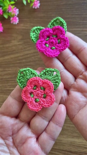 How to Crochet This Beautiful Flower 🌸 Easy & Stunning Crochet Flower