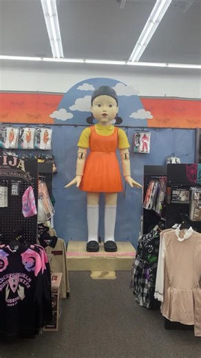 Round 2! 🚦 #elizabethsuggs #elizabethsuggsauthor #squidgame #horror #horrorauthor #horrormovie | Elizabeth Suggs - Author