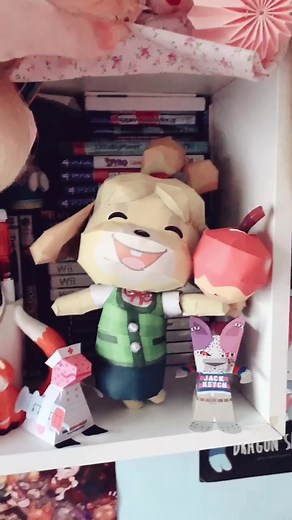 Creating a Giant Isabelle Papercraft | DIY Kawaii Animal Crossing