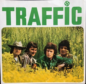 Traffic - Hole In My Shoe / Smiling Phases