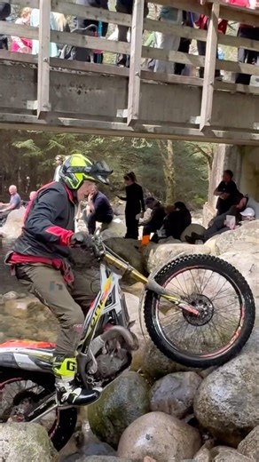 Could You Clean This Section With the Crowd Watching? 😳🏍️