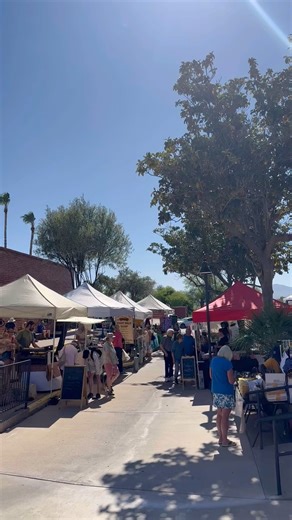 Farmers Markets have it all! Community connection, local food, gorgeous art, fresh air and so much more! 🙌🌱🌵🌸🏺💚🌞 We love it here! See you at the markets! ~8am to 12pm | Heirloom Farmers Markets