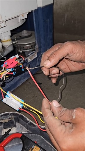 Ashfaque Alam on Instagram: "Semi Automatic Washing Machine Pulsator Rotate One Sided | Timer Replacement | ASHFAQUE #washingmachine #timer #replacement #repair #service"