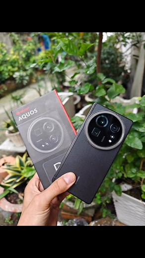 56K views · 204 reactions | Sharp R9 Pro 5G (12GB/512GB) chip Snapdragon 8s Gen 3, màn hình OLED 6.7 inch 2K+ 240Hz cùng pin 5000mAh #SharpAquosR9Pro | Luận Tecno | Facebook