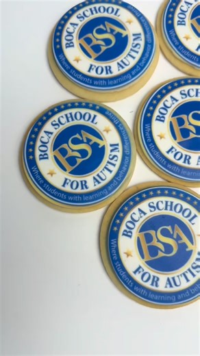 Design your own cookie! Handmade sugar cookies with any picture you want! #bakery #cookies #sugarcookies | Cakes D' Sabores