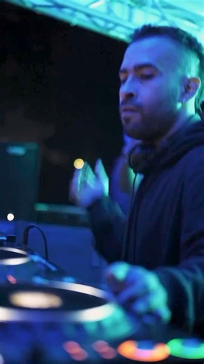 1.4K views | That's what we meant by VIP Pool Party in Medellin . Contact us now! Link in our bio  credits by: highstation_ #MedellinVIP #PoolPartyPro #LuxPoolParty #SplashBashMedellin #visitmedellin #medellincity #medellinluxury #privateparty #MedellinLuxuryHouses | Medellin VIP | Facebook