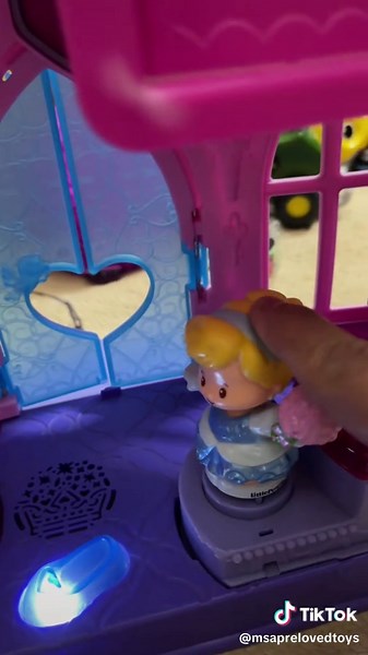 Little People Disney Princess Magical Wand Palace