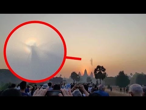 10 Real God Caught on Camera