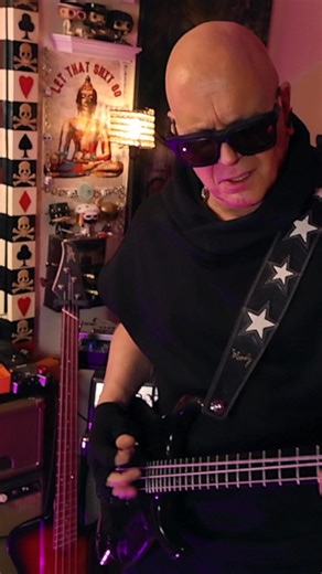 HOW I PLAY MY 3 STRING BASS PRE-COFFEE This is the first time I play my 3 string bass in the morning pre-coffee, and I have to tell you it’s way easier and actually feels like I’ve had my Coffee shot already lol That being said I’m now going to get my Coffee Blast and wish you all the best weekend ever , you all totally rock !!!!!!!!!!! M #3stringbass