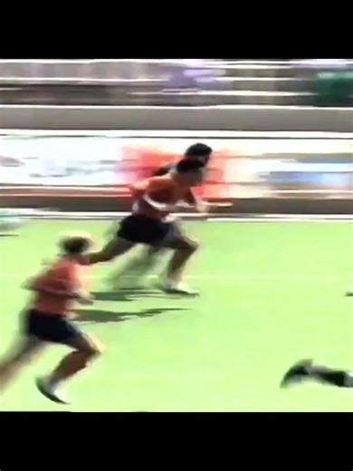 Shahbaz Ahmed Lightning Run vs Netherlands | 1992 Champions Trophy Throwback