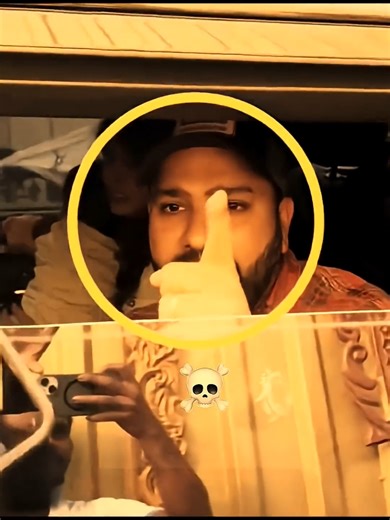 HARDIK WITH GUNMANS AND ROHIT WITHOUT GUNMANS 🔥💫 #cricketedits #hardikpandya #rohitsharma #foryoupage #viral