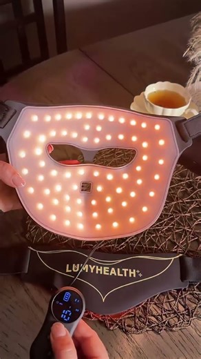 LumyHealth’s 4D Face & Neck Mask is officially part of my skincare ritual