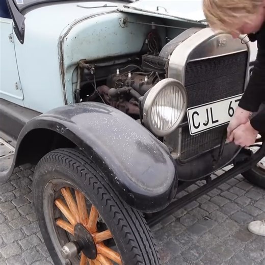 Ford Model T Barn Find Forgotten for 36 Years part 2 | Old Car New Life