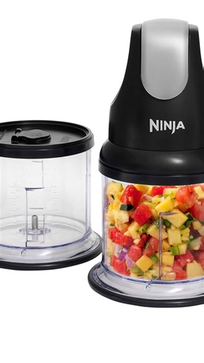 Mila Homestore on Instagram: "Ninja Express Chop Mini Herb & Vegetable Chopper, Chops, Minces & Purees to Make Sauces, Dips, Food Purees & Soups, Black NJ1002UKBK . PRICE- 125,000 . Simple pulse action to Chop, Mince and Puree with precision and ease. Unique Ninja blades for perfect consistency. Includes 2 stackable containers with lids, perfect for storage in the fridge or cupboards. Serve, seal and store in the same container."