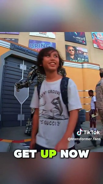 Girl Roasts Megatron for Having Short Arms in Hilarious Selfie