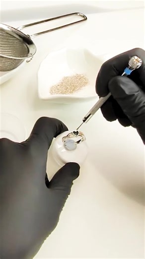 Creating an Ellara Ashes Ring 💗 Every piece of our ashes jewellery made at Inscripture carries more than craftsmanship, but love, care and respect. 🕊️ This behind the scenes look at a real customer's Ellara Ashes Ring is proof that everything we do is done with purpose and care. From the moment your inclusions arrive with us, they are treated with the reverence they deserve, whether it's with the precise placement of your loved one's ashes to the delicate layers of resin and the gentle finishi