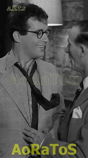 ΕΙΣΑΙ ΒΛΑΚΑΣ; (by AoRaToS) #aoratos #atakes #movie #film #nostalgia