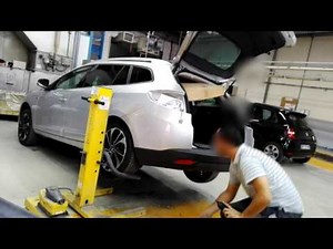 Tuto démontage pare-choc ar Renault Megane 3 Estate/ disassembly rear bumper Renault Megane 3 Estate