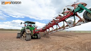 231K views · 440 shares | Here is a video of Skip and Bailey in the John Deere 8RX ploughing for maize. This tractor could easily pull more furrows in this land but it is shared across 2 farms and the other is clay land. It can used be used in furrow with a much smaller wheeled tractor  #FarmingVideos #ProHorizon #BrtitishFarming | Pro Horizon Farming Content | Facebook