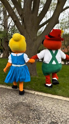1.4K views · 11 reactions | Happy National Love a Tree Day!  Onkel Hans and Tante Frieda love a good tree hug! Take a moment today to hug a tree, plant one or just sit under its shade and soak in that Friday feeling heading into a long weekend! #KWOktoberfest #OktoberfestCares #LoveATreeDay #TreeHugger #OnkelHans #TanteFrieda | Kitchener-Waterloo Oktoberfest | Facebook