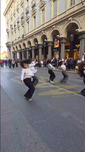 Flash Mob Dance. Girls Dancing in Italy
