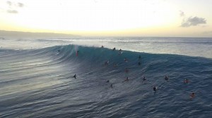 19K views · 961 reactions | Pipeline roared to life with classic conditions and perfect surf on November 24, 2019. Here are some of the best waves and wipeouts of the day. Video by Ryan Trautwein | The Inertia | Facebook