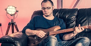 Fretboard Visualisation Pt. 1: Finding Root Notes | Lick Library