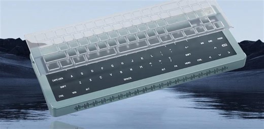 こちら、スケルトンなキーボードの皮を被ったフルカラータッチパネルです