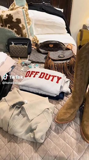 She did it!!! So happy for you and PROUD you believed in yourself and and for it. All the best of luck @hbaloh!! 🤞🍀🍀🤞 | Kristen Ashley