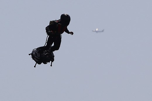 Jetpack Man Is Back, Adding To The Flying Mystery Over LAX