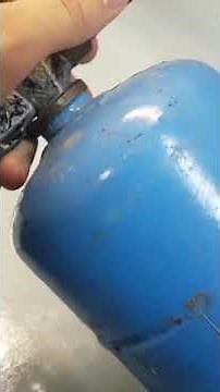 How to remove, change a gas cylinder or bottle to replace a blowtorch, stove, lamp