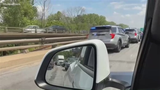 Monroe County chase ends in crash on I-75