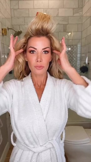 32K views · 584 reactions | Quick Tutorial how I’ve been styling my hair lately ..trying to go for that middle part 﫶…I’m using a Conair Beauty 2 inch barrel. My Velcro curlers are 3 inch and you can pick them up on Amazon.com ZARA. #steveandlisa #tutorial #fashion #reels #fyp #Tiktok #style | Steve-Lisa Costa | Facebook