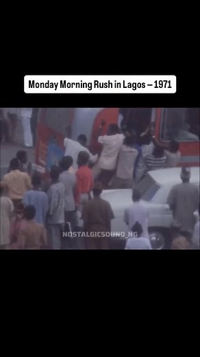 Monday Morning Rush in Lagos, 1971. . . 🎼: Fela Ransome-Kuti And The Africa ‘70 – Monday Morning In Lagos . . . #LagosHistory #1970s #VintageLagos #Throwback #NostalgicSoundNg | Nostalgic Sound Media