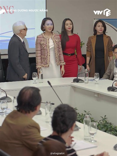 Hoàng Đế Gia Nhập Hội Đồng Quản Trị Phim Hướng Dương Ngược Nắng