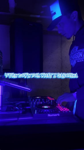 If this transition doesn’t go CRAZY in the club idk what will 😮‍💨 #djmix #twosongmix #transitiontok #partyvibes #mashupking