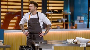 17K views · 122 reactions | Time is running out! Catch every intense moment of #LastChanceKitchen on https://bravo.ly/3V77HqR and streaming on Peacock TV ⏰ | Top Chef | Facebook