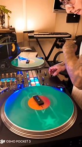 Efficient & clean scratch sesh. 🧼🔥 What else do you need? 🎥: #DJMARKCUTZ #phasedj #scratchdjs #scratchvideos | Phase