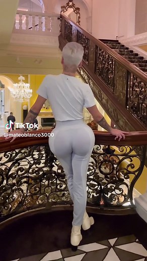 Exploring London with Mateo Blanco