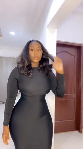 BANDAGE DRESS 🇬🇭 HIGHEST QUALITY BANDAGE DRESSES on Instagram: "🦋KIERRA🦋 HIGHEST QUALITY BANDAGE DRESS RED / BLACK / DARK GREEN / BLUE Sizes XS,S,M,L,XL 650ghc 🔸️DANSOMAN WhatsApp/Call 0532413776 UMB Sakaman #bodycongirlgh"